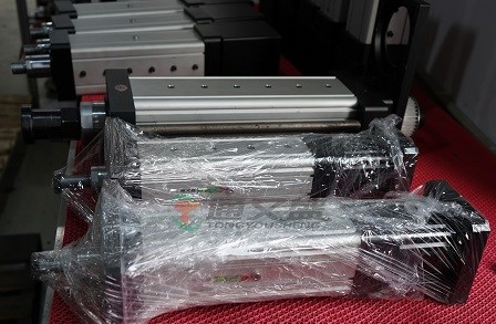 直线式电动缸.jpg